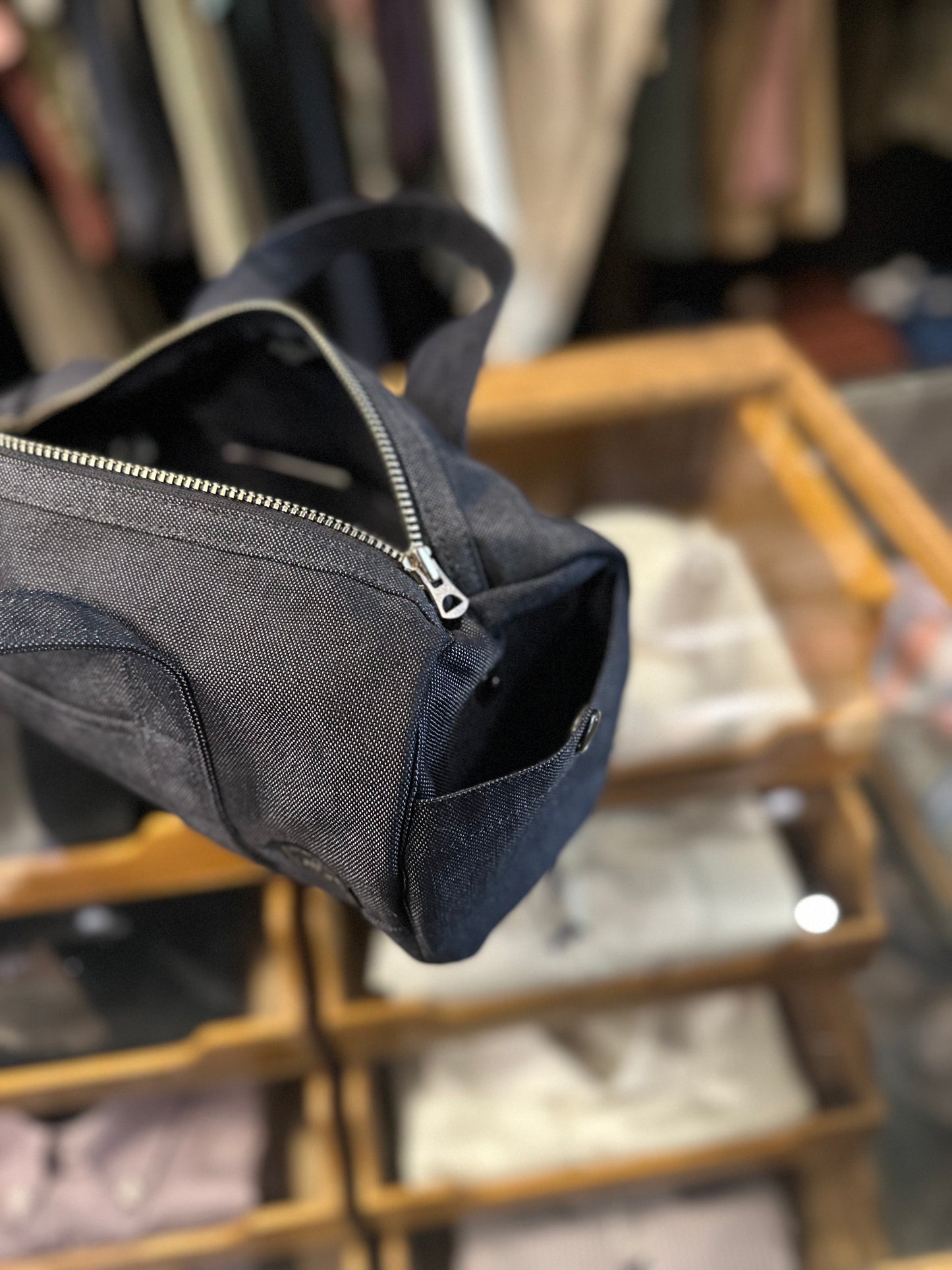 Smoky Boston Bag