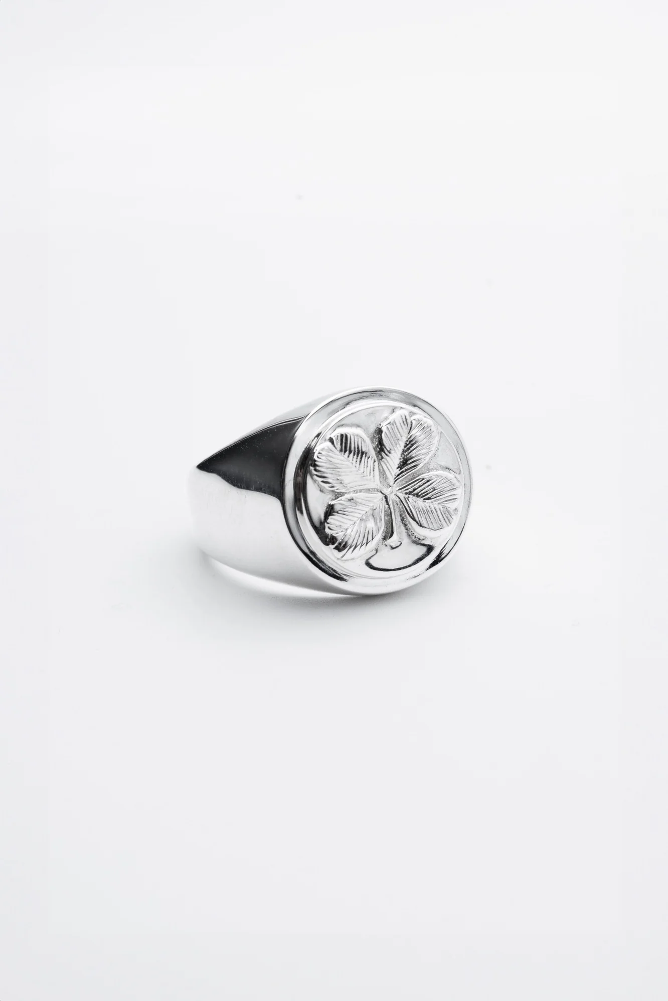 Clover Signet Ring