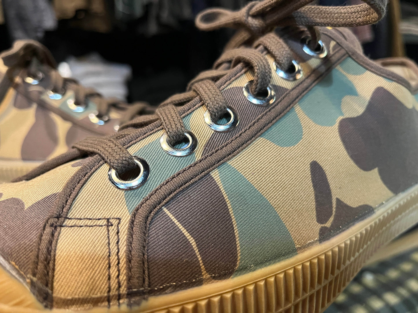 UW Novesta Sneaker