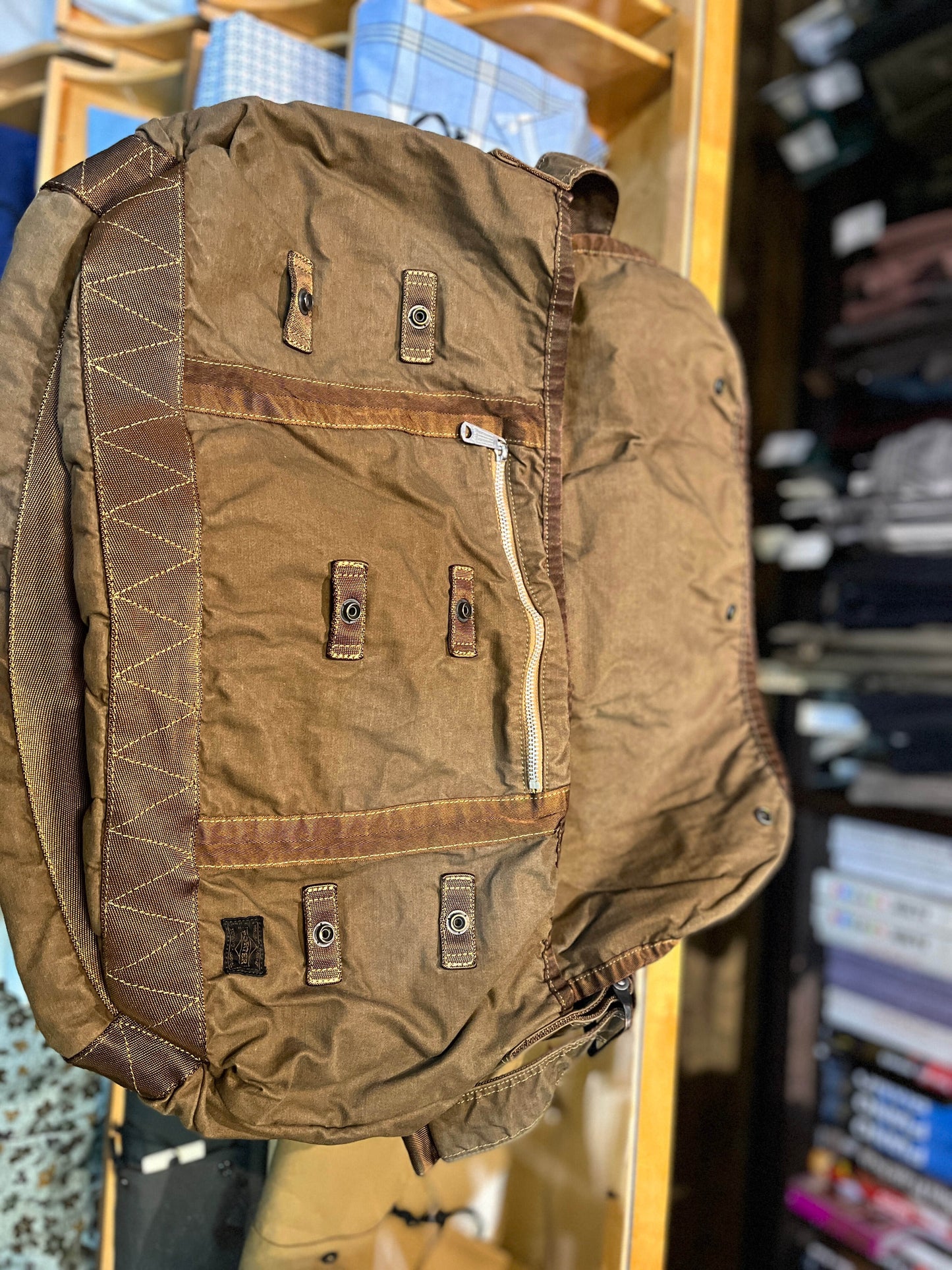 Crag Messenger Bag (L)