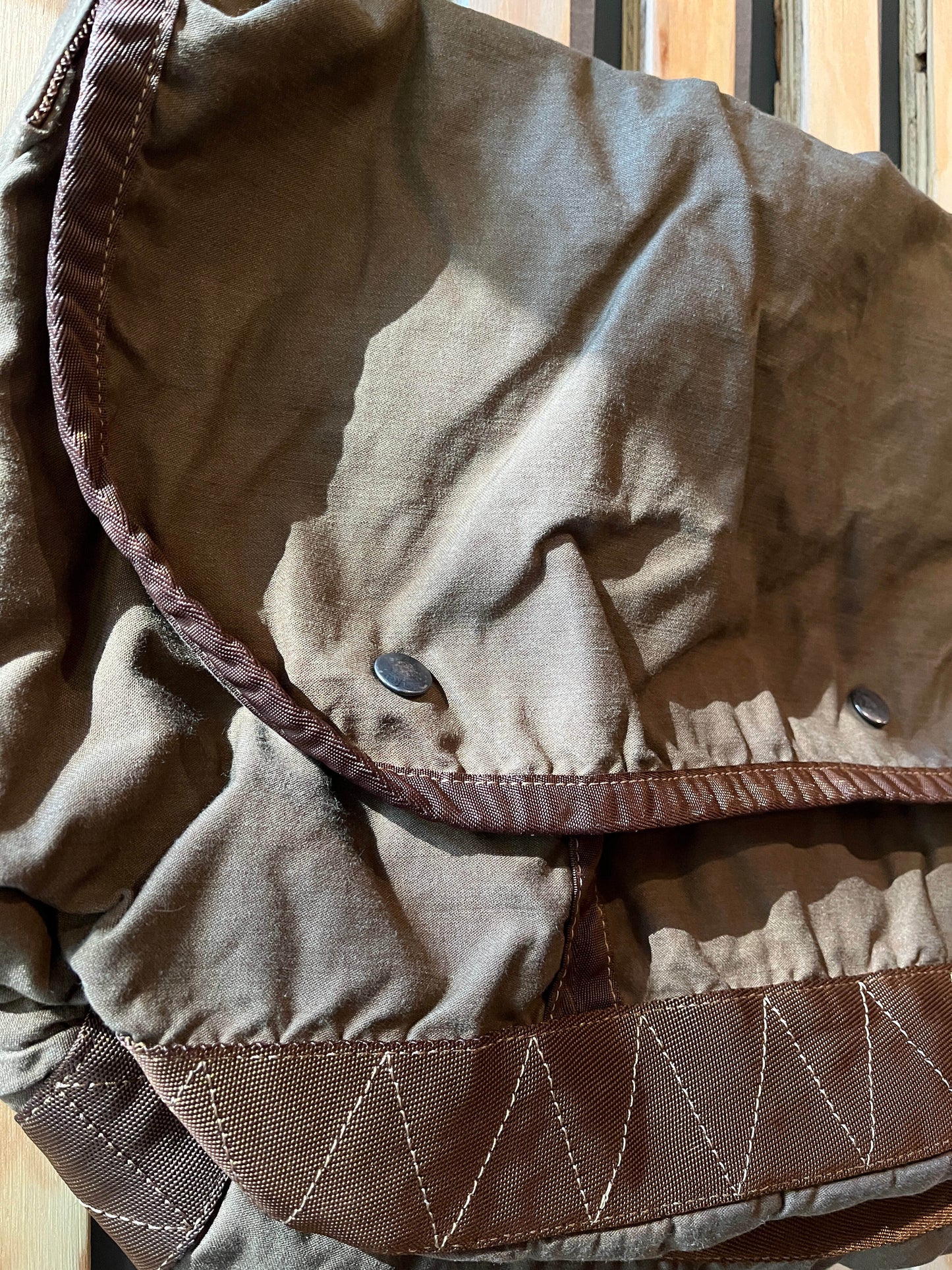 Crag Messenger Bag (L)