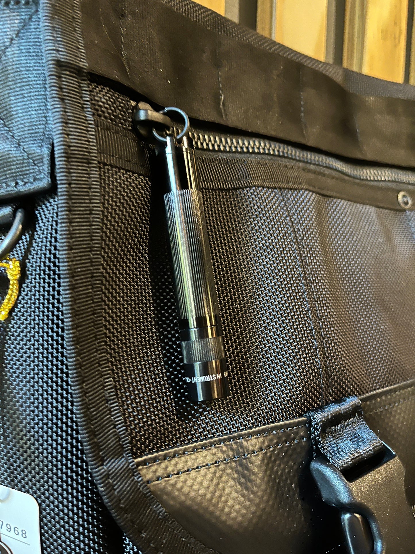 Heat Messenger Bag (S)