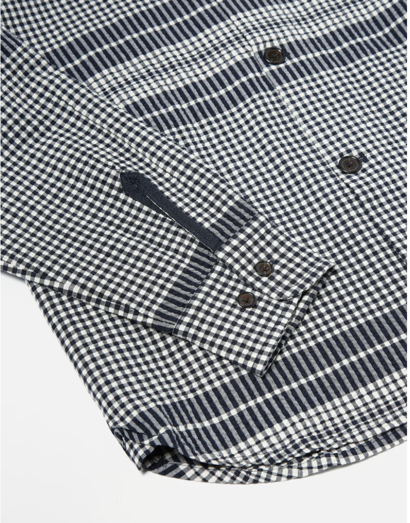 Travail Aussi Shirt