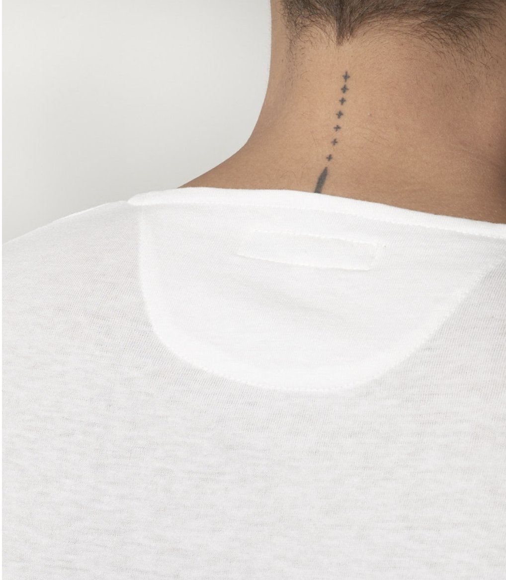103 Classic Henley