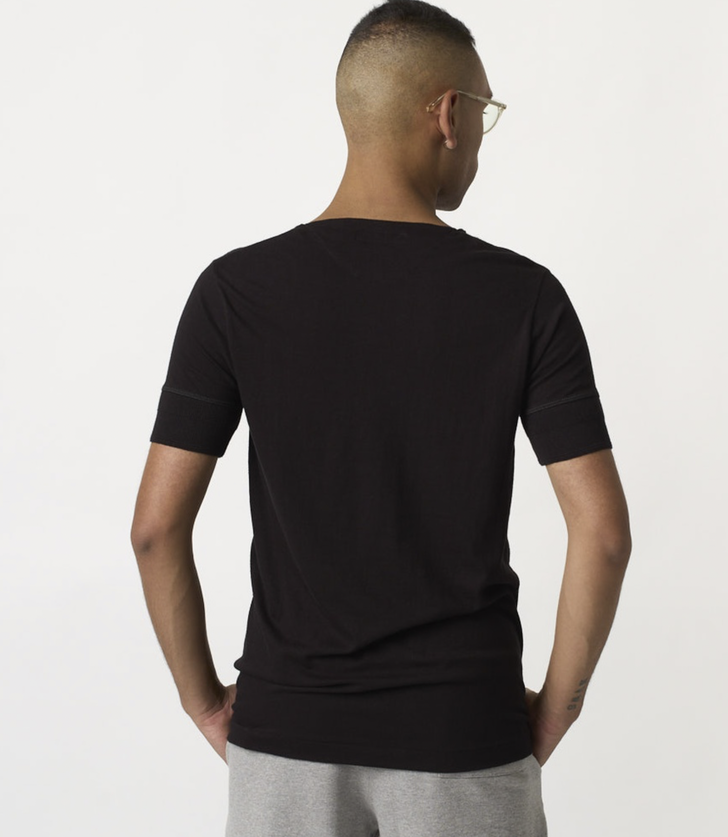 103 Classic Henley
