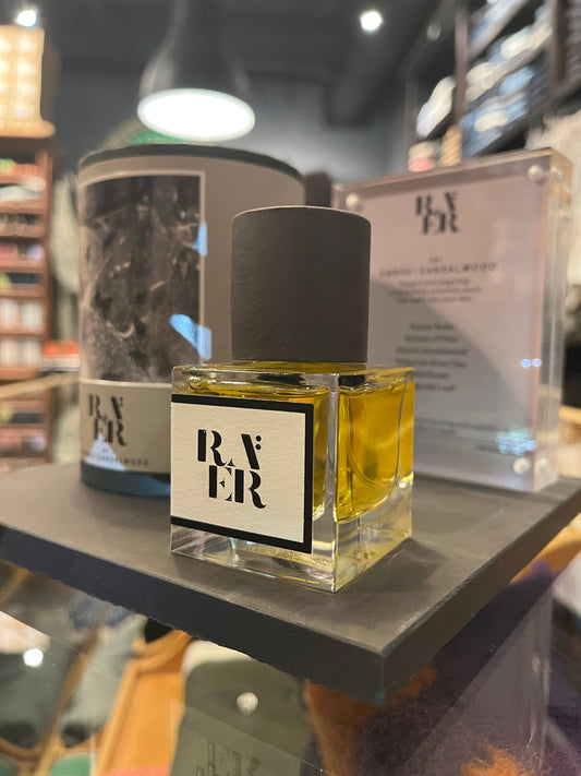 Raer 03: Ambre + Sandalwood