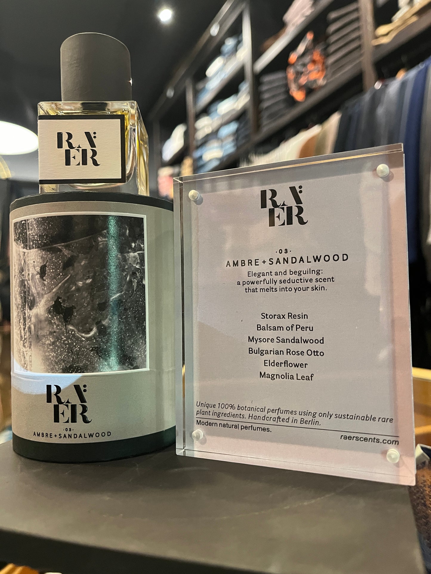 Raer 03: Ambre + Sandalwood