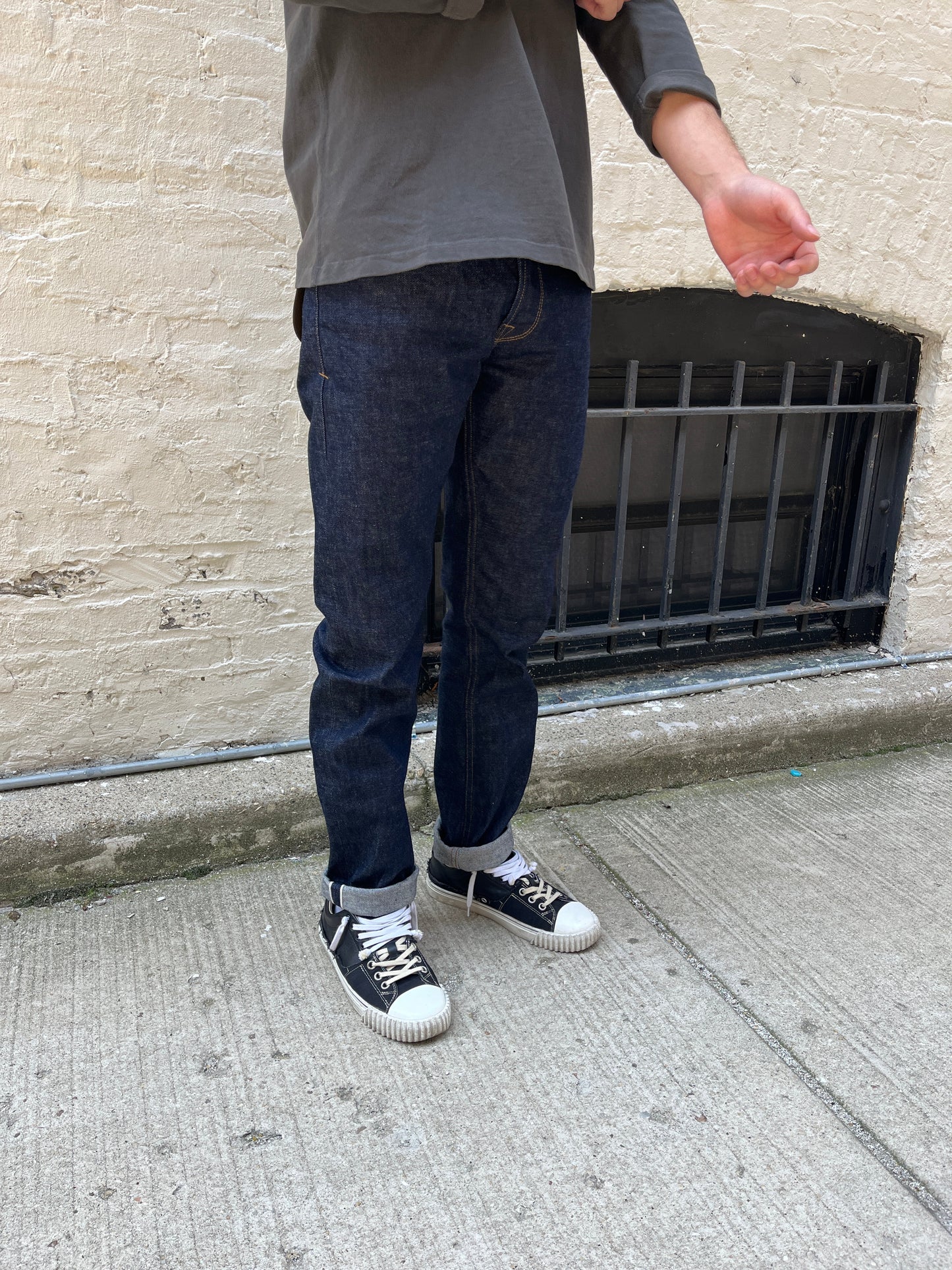 Portola Classic Tapered 16 Ounce Rinsed Denim