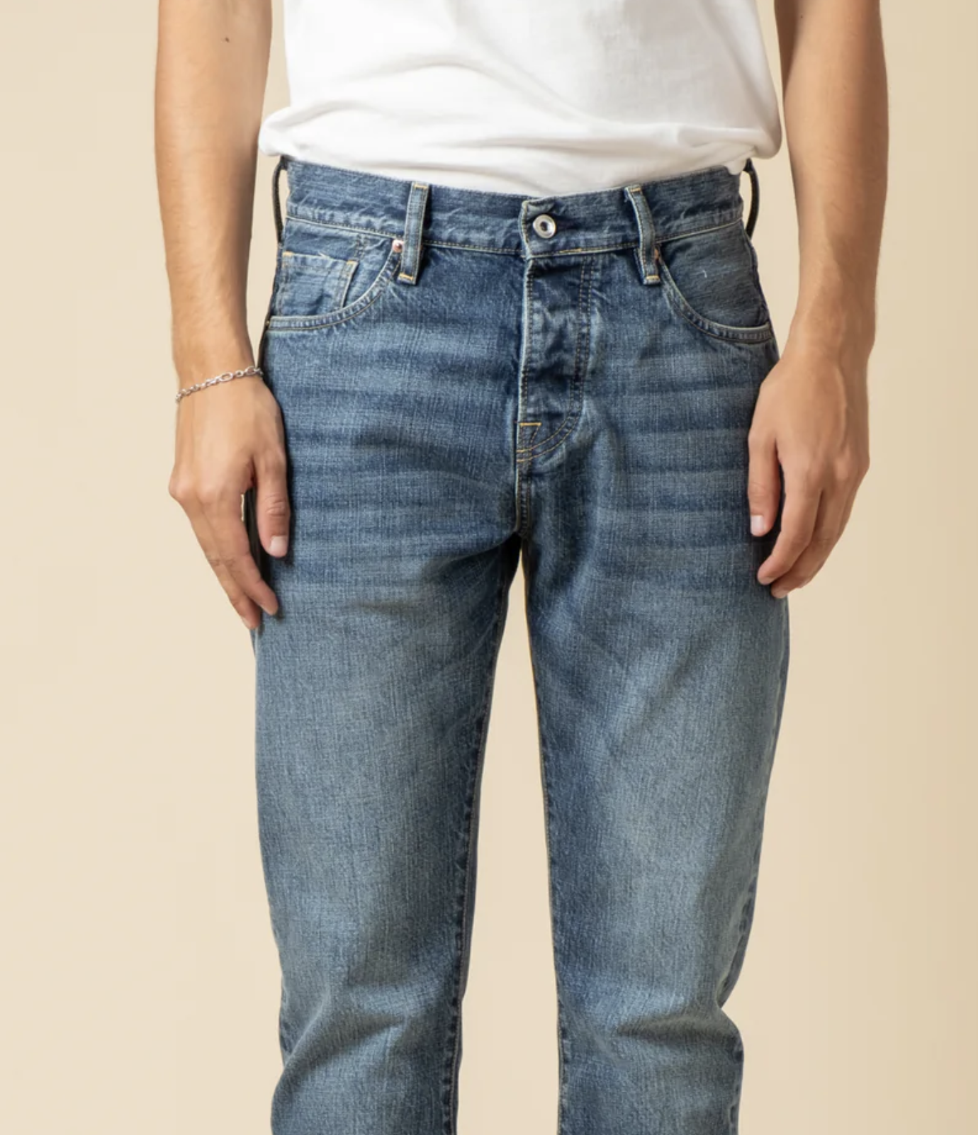 M8 Straight Fit