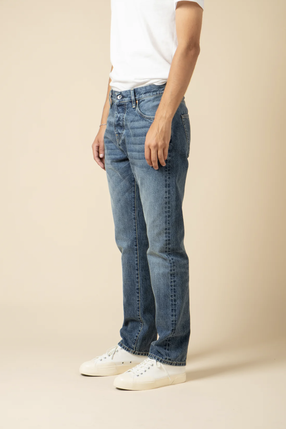 M8 Straight Fit