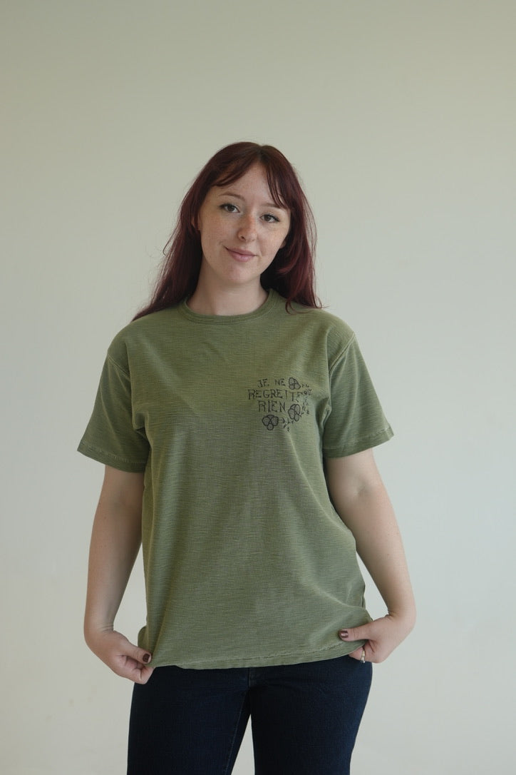 Fleurs De Bagne "Je Ne Regrette Rien" T-Shirt