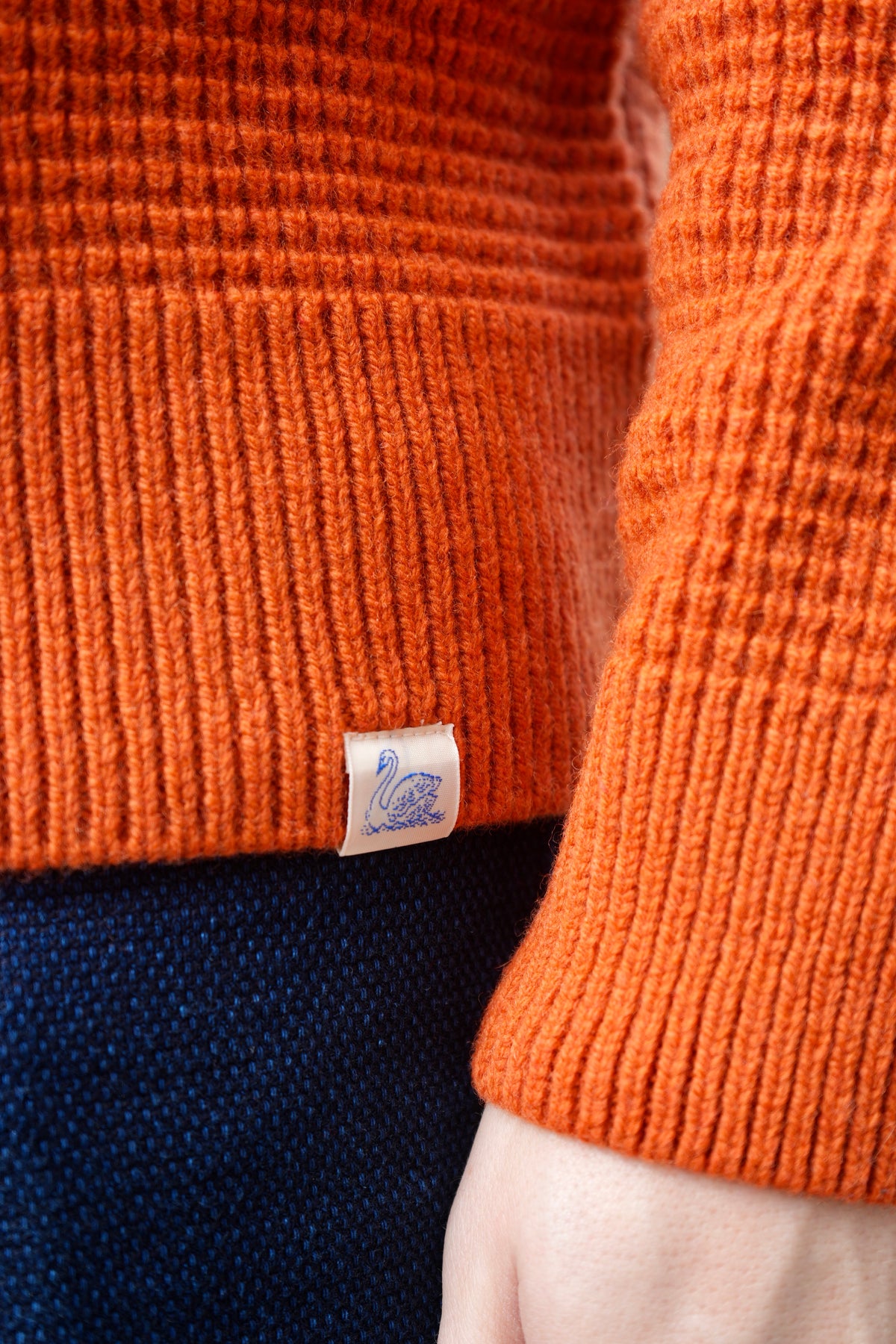 Merz b Schwanen Blade02 Merino Wool-Cashmere Waffle Structure Sweater