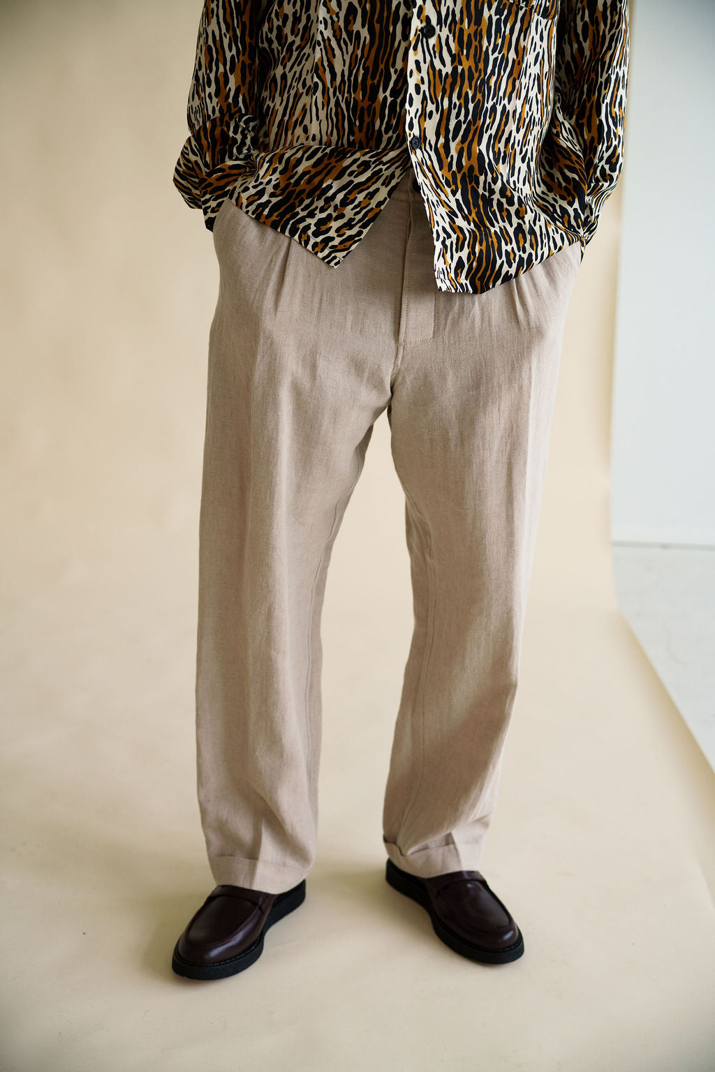 Hansen Sune Pleated Wide Cut Trouser