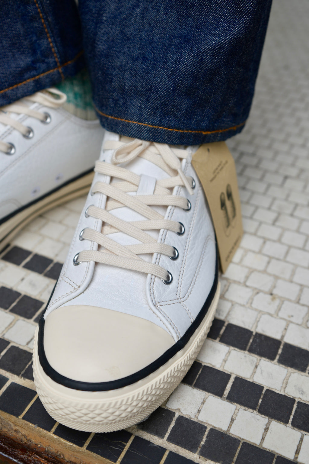 Catchball B-01 Leather Sneakers
