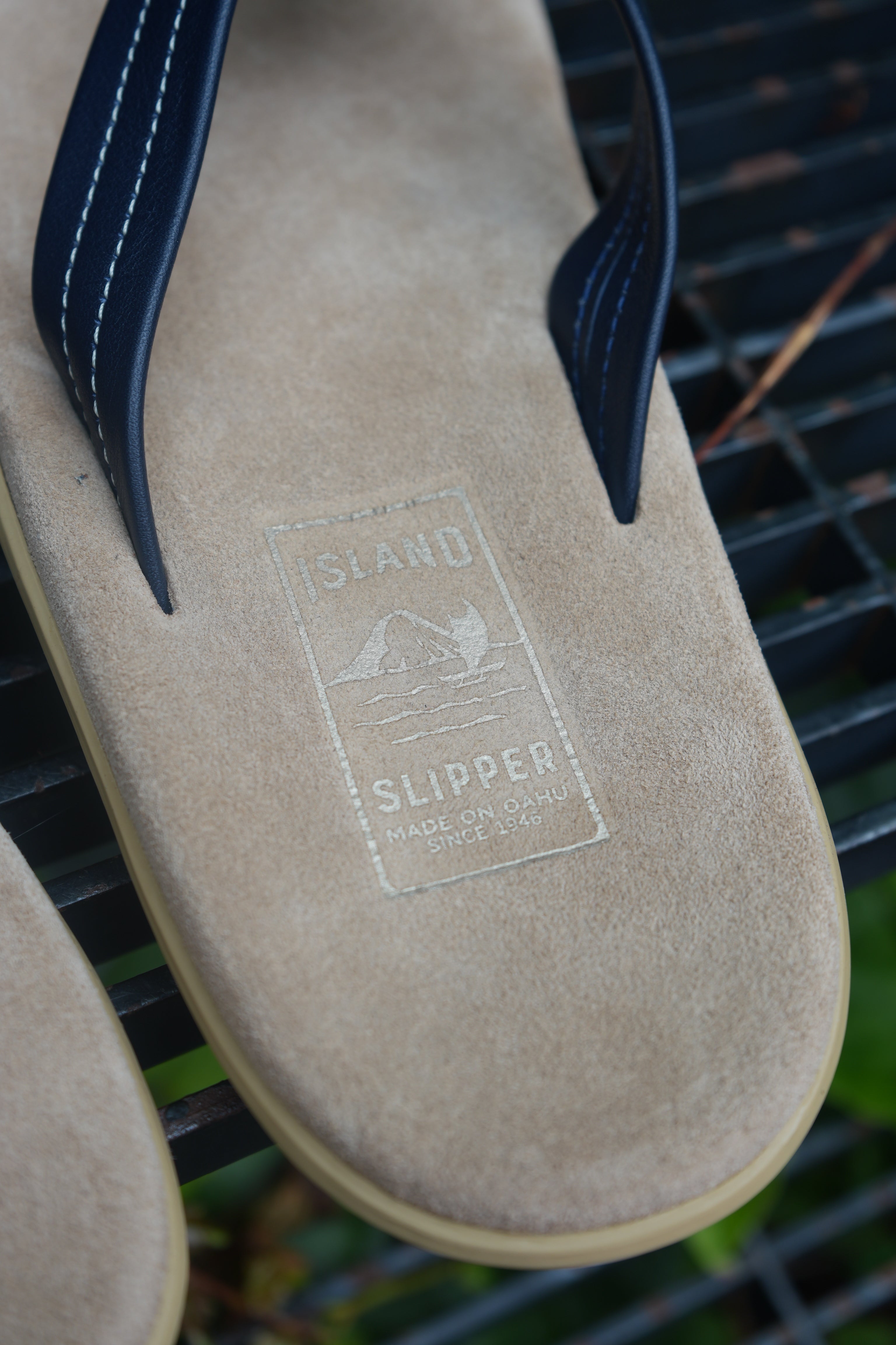 Island Slipper Leather + Suede