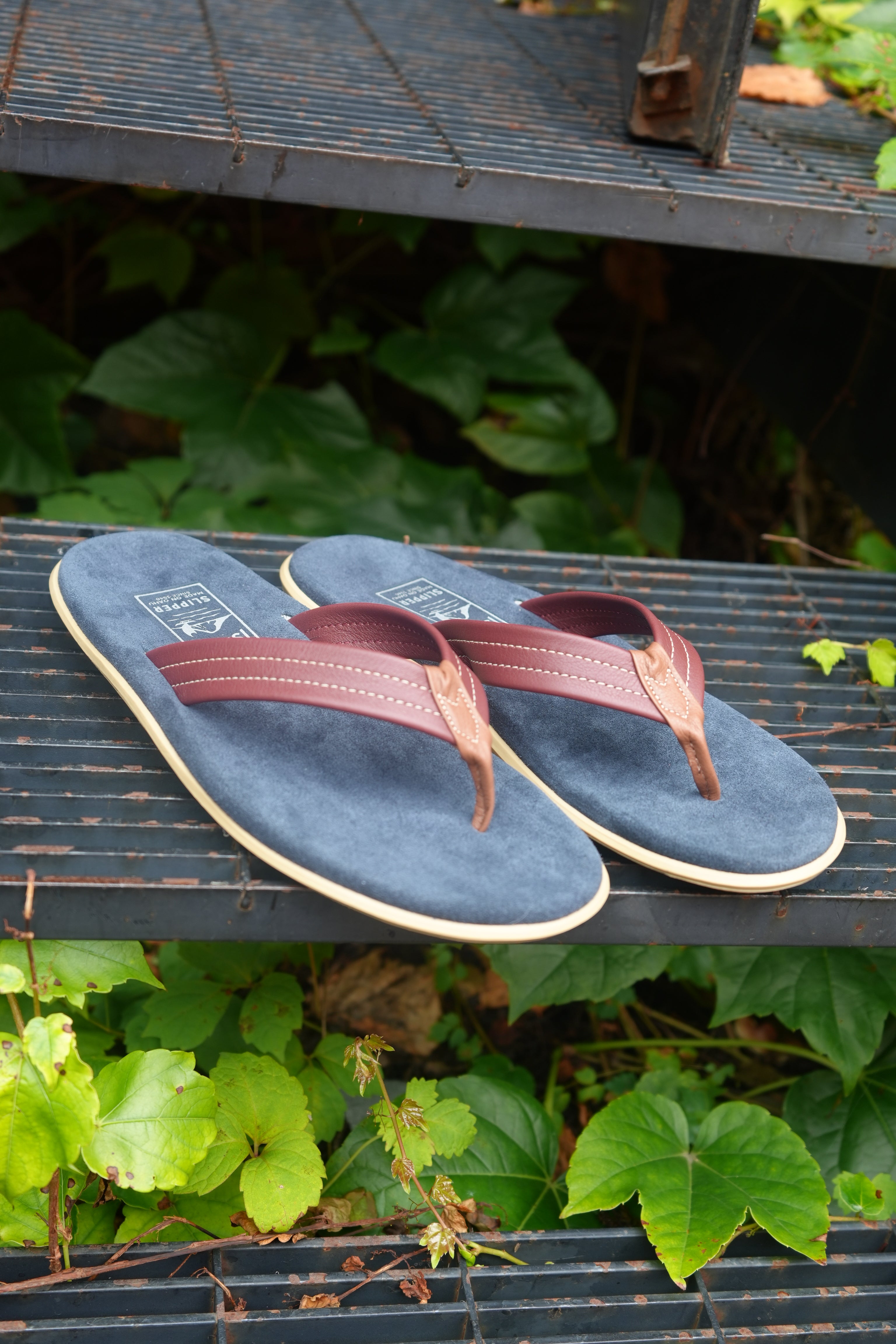 Island Slipper Leather + Suede