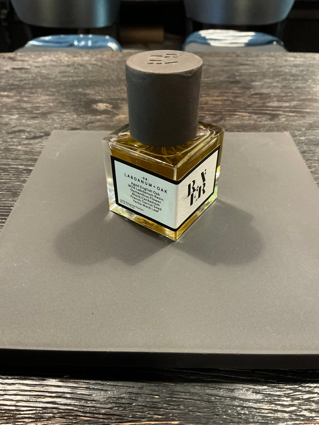 Raer 08: Labdanum + Oak