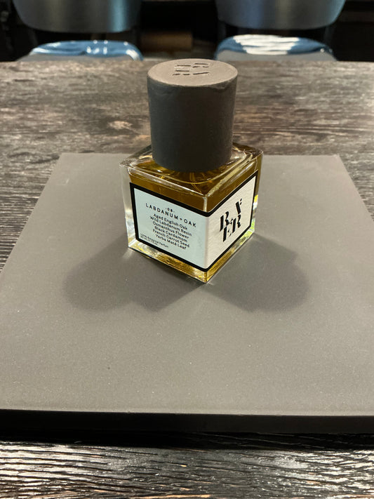 Raer 08: Labdanum + Oak