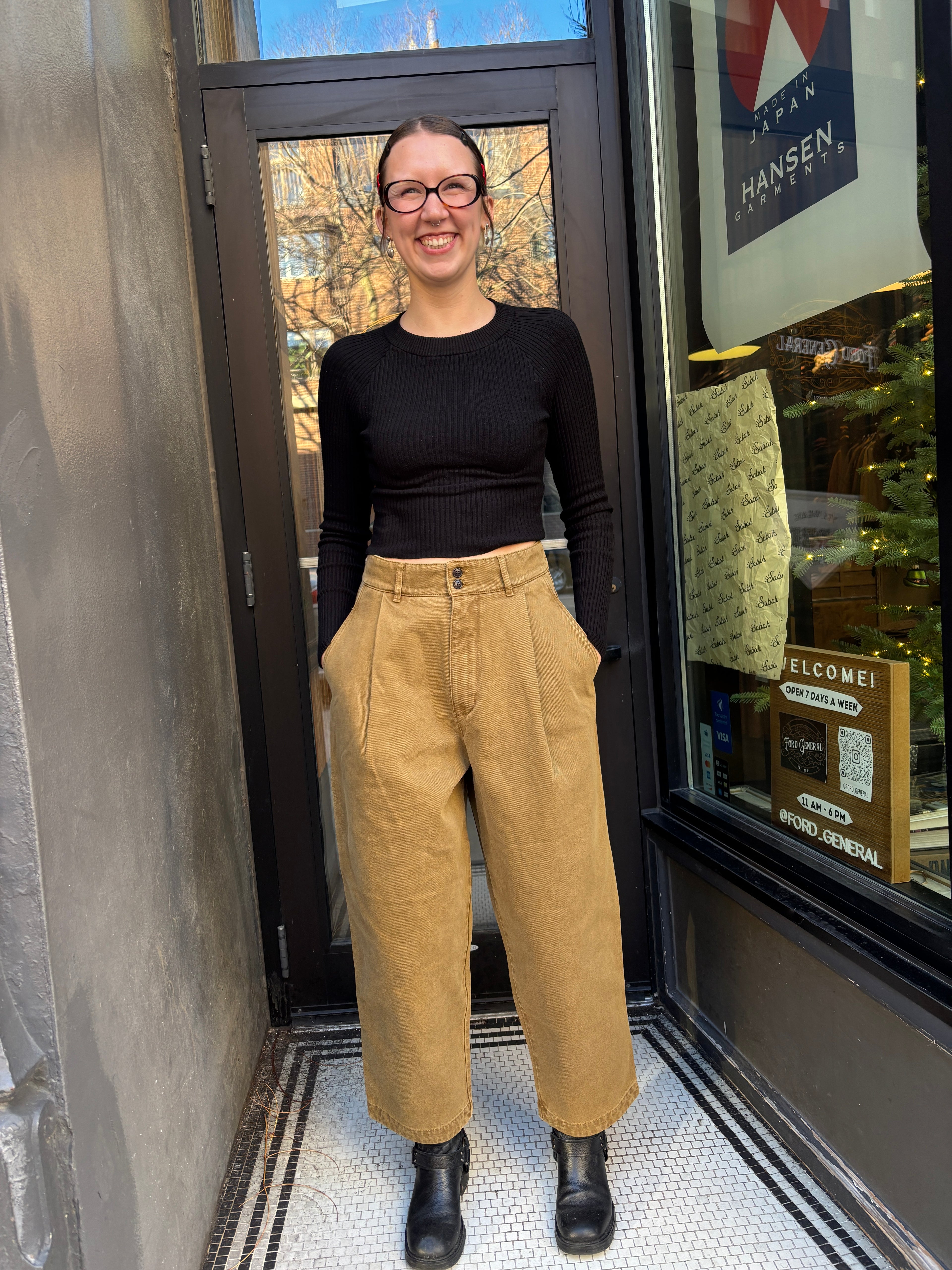 Girls of Dust British Worker Carpenter Pant