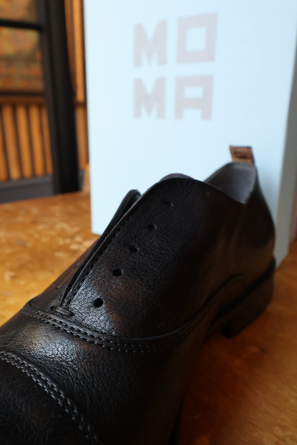 MOMA Kurni Nero Oxford