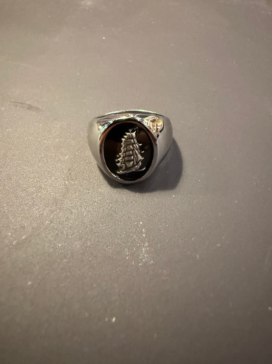 B167 Bague Émail Noir Tattoo Ship