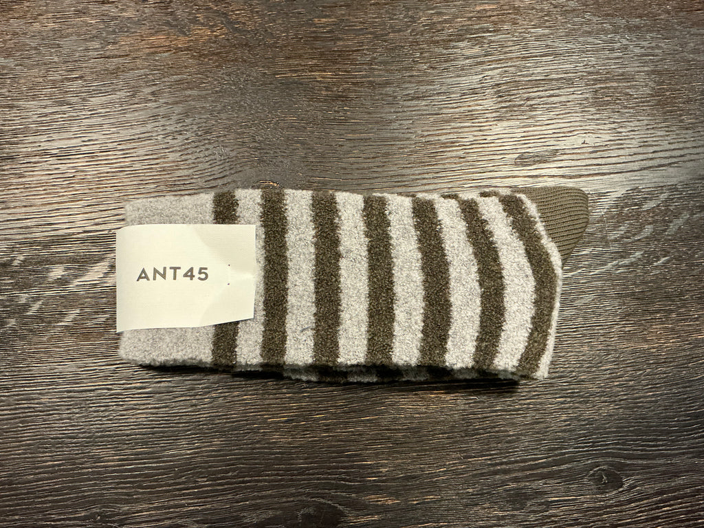 ANT45 Kuah Short Socks