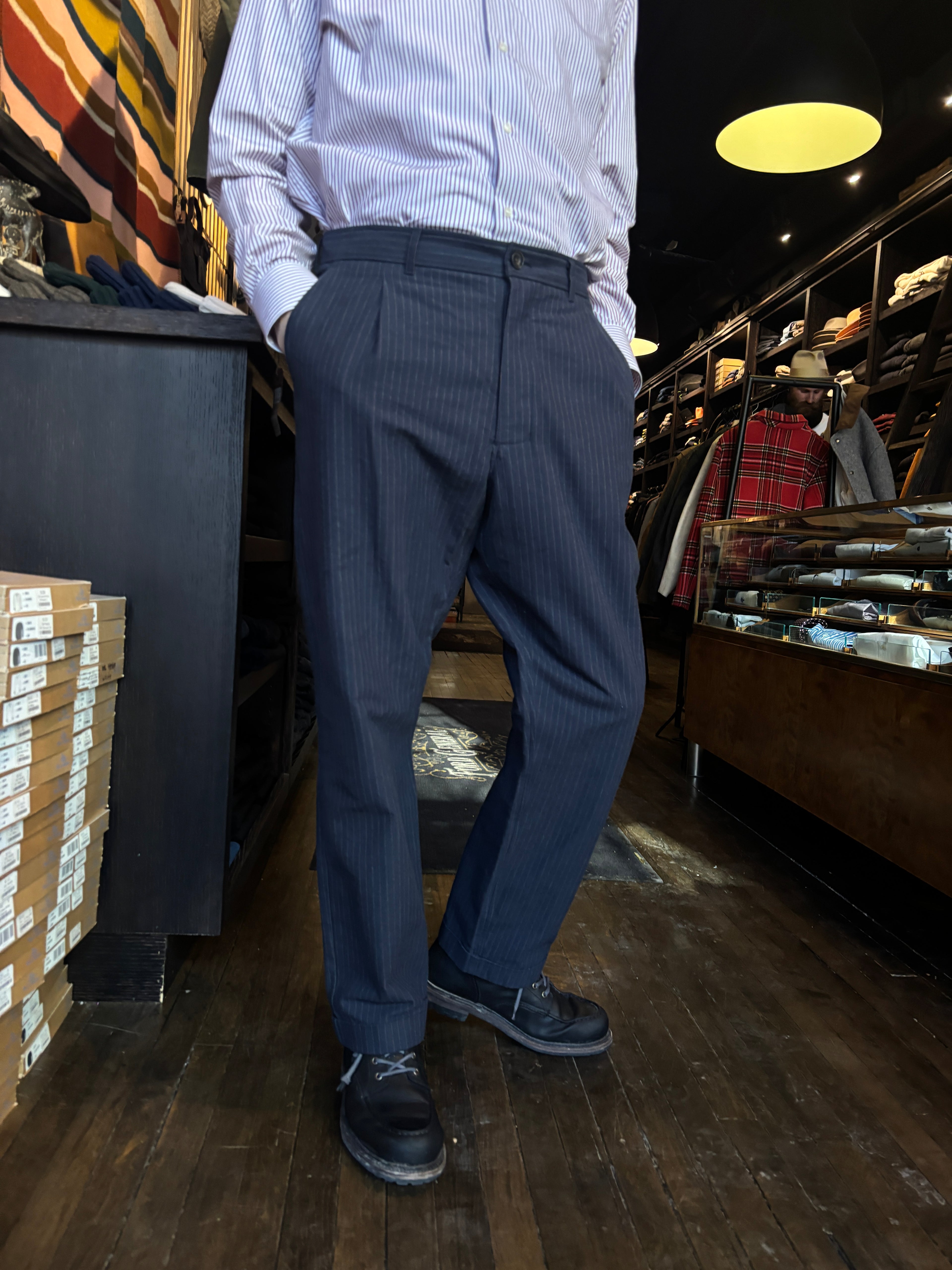 Hansen Sune Pleated Wide Cut Trouser