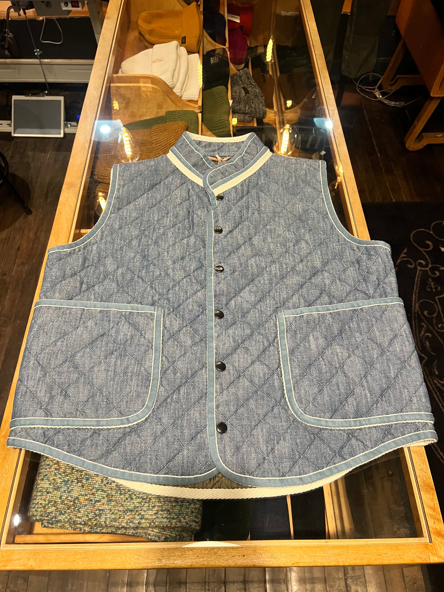 Fleurs de Bagne "Col Officer" Vest