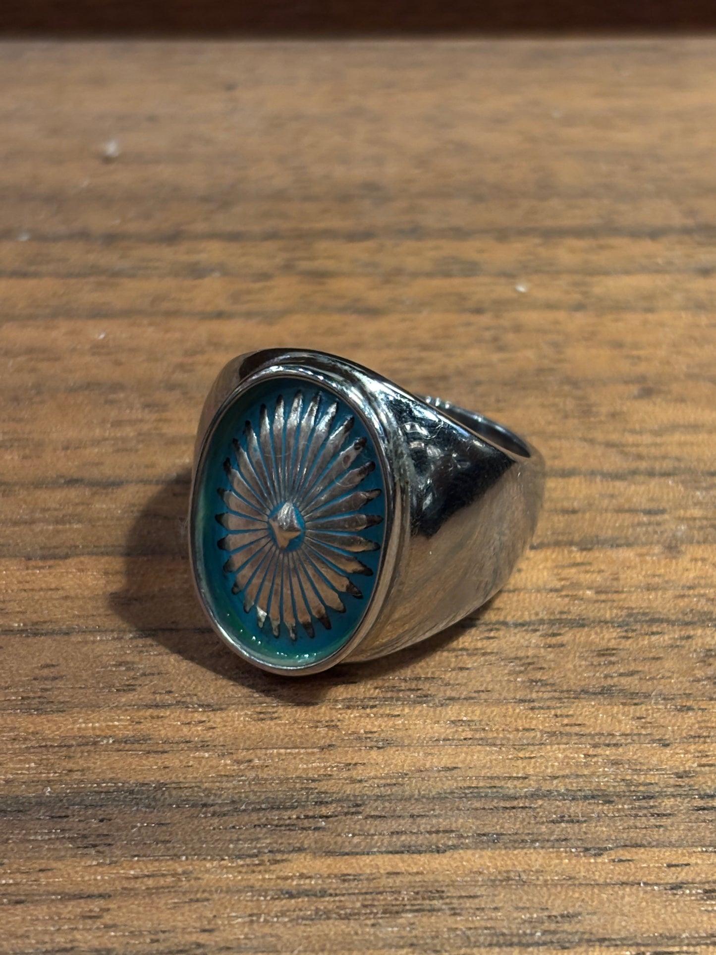 B173 Chevaliere Concho Turquoise