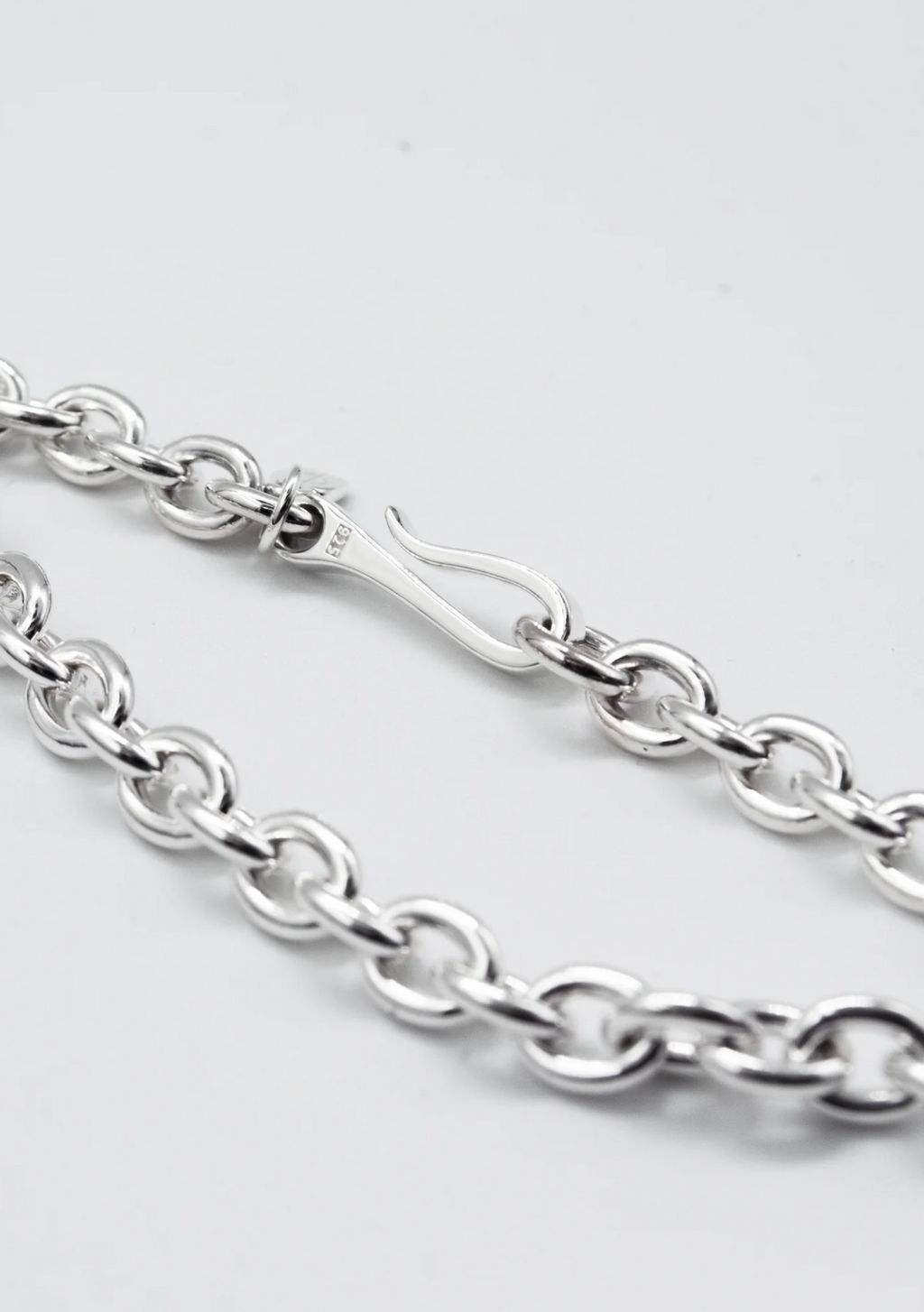 Mid Anchor Hook Bracelet
