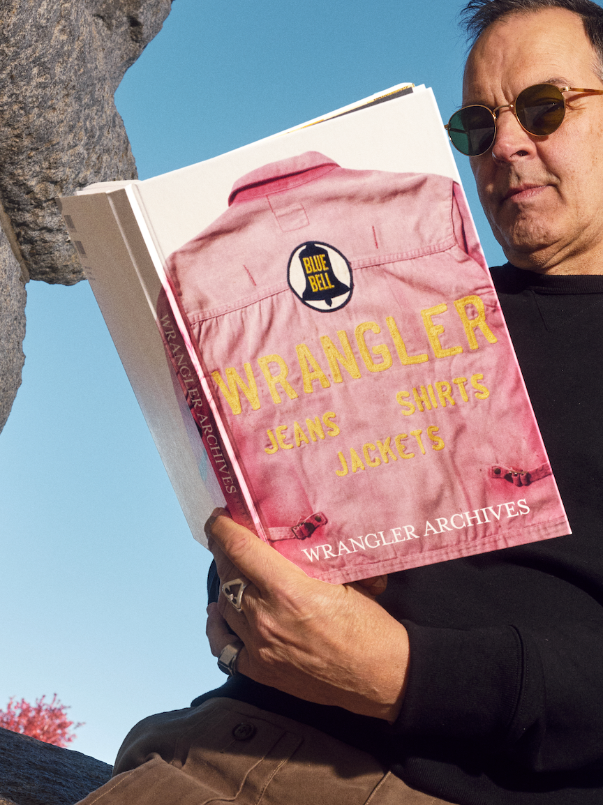 Yoshi Star-Gold Photo Book