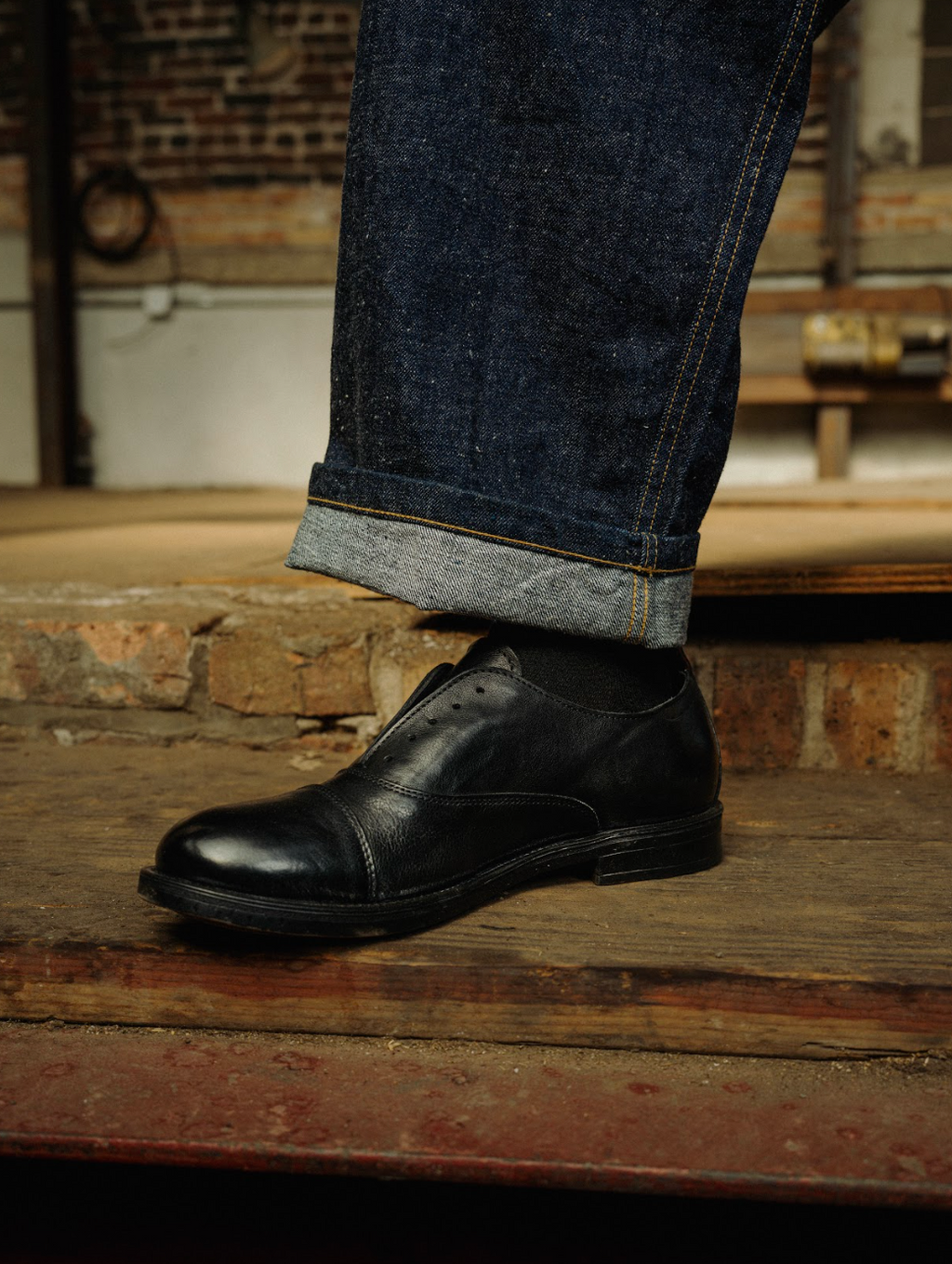 MOMA Kurni Nero Oxford