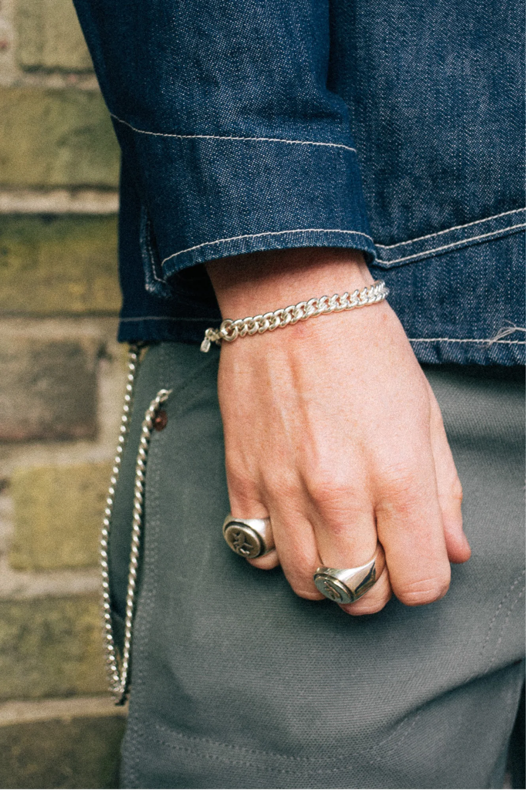 Fingers Crossed Signet Ring