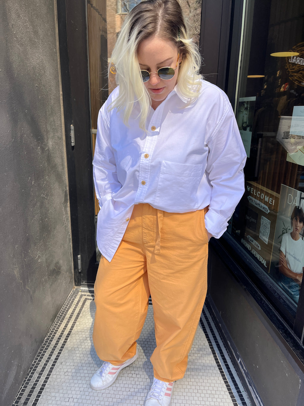 White, XS