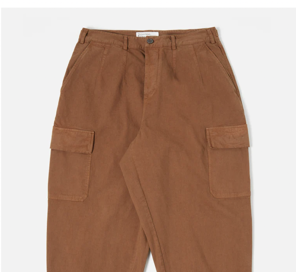 Brown, 28