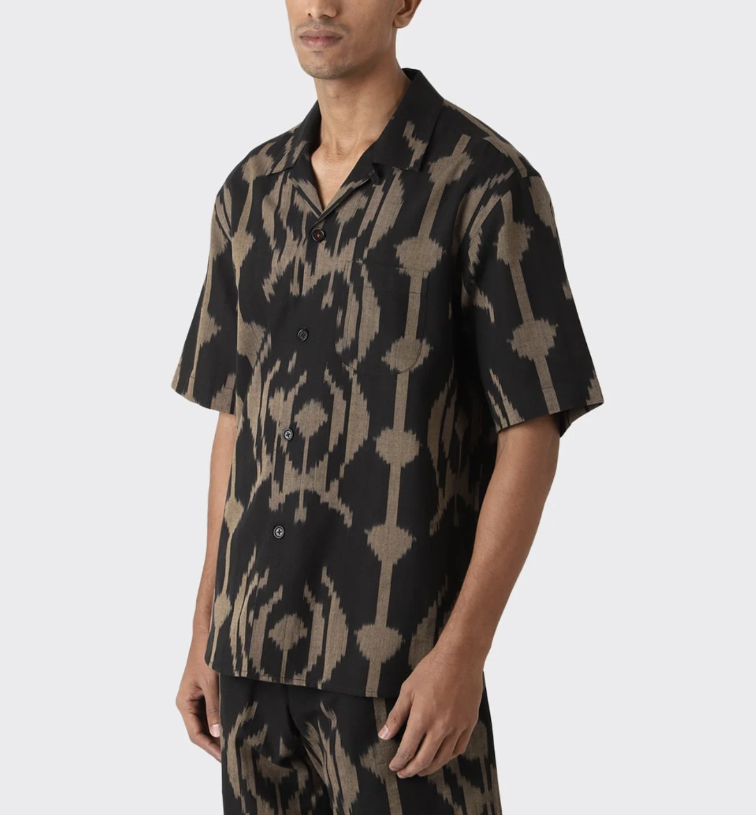 Ikat 52, S