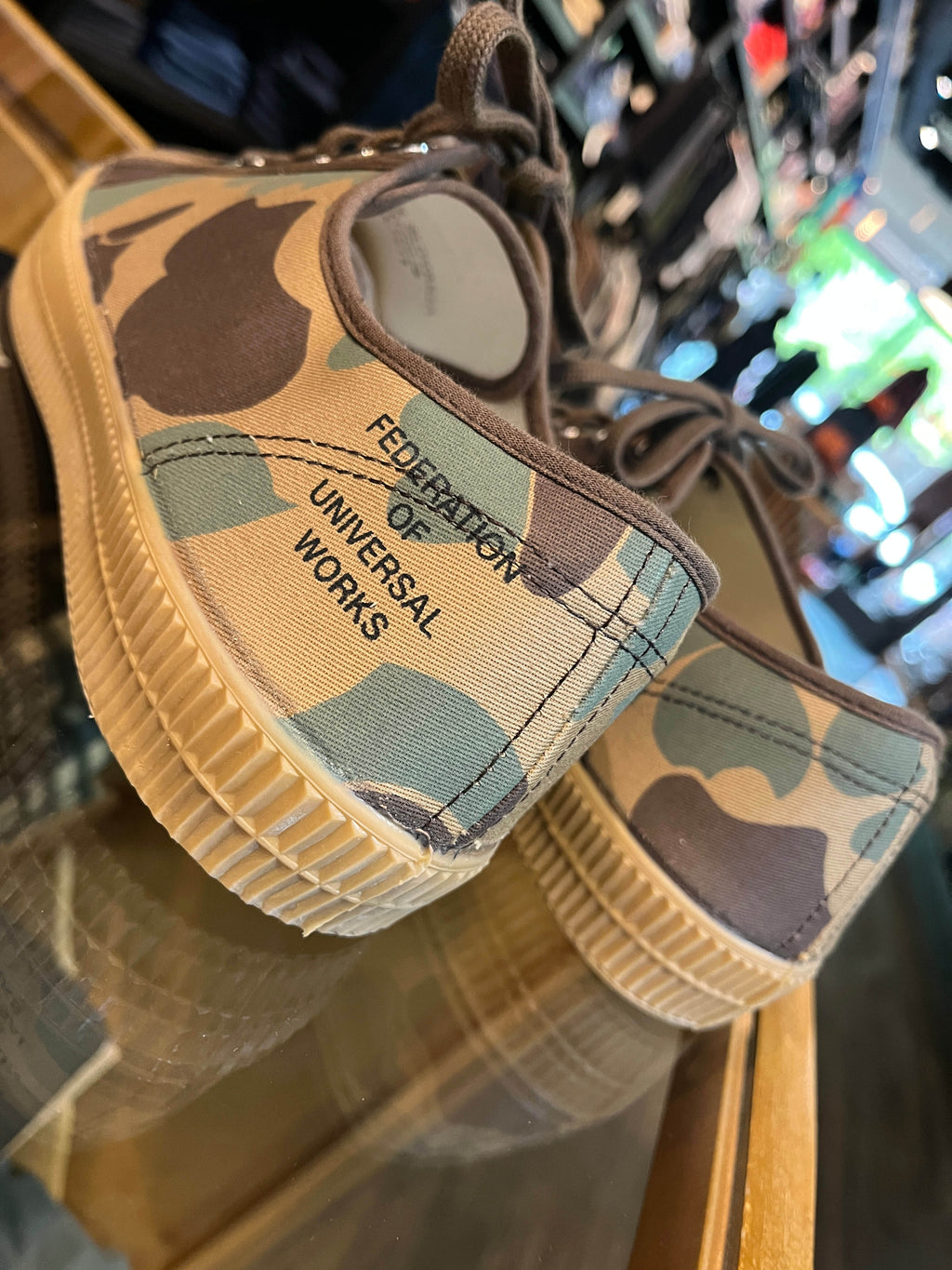 UW Novesta Sneaker