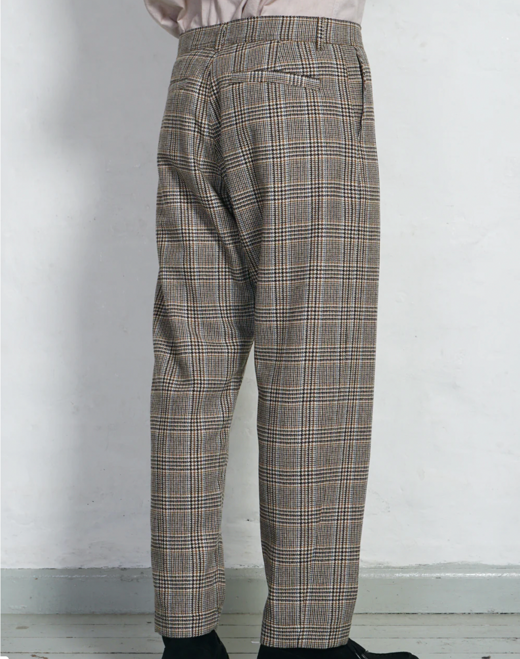 Tyge Wide Cut Cropped Trouser