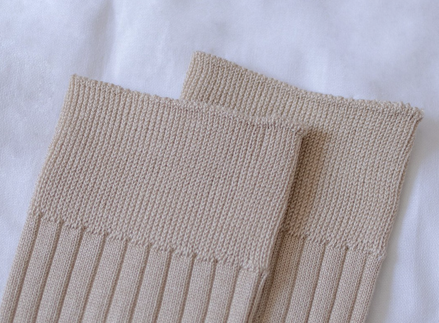 Silk Cotton Ribbed Socks