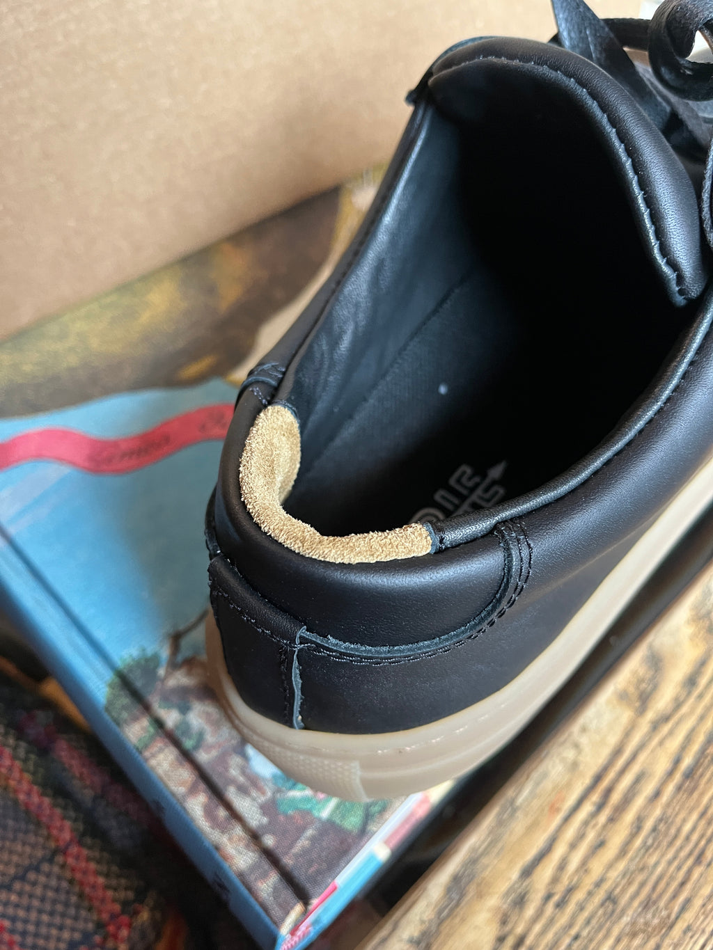 James Court Lo Top Sneaker
