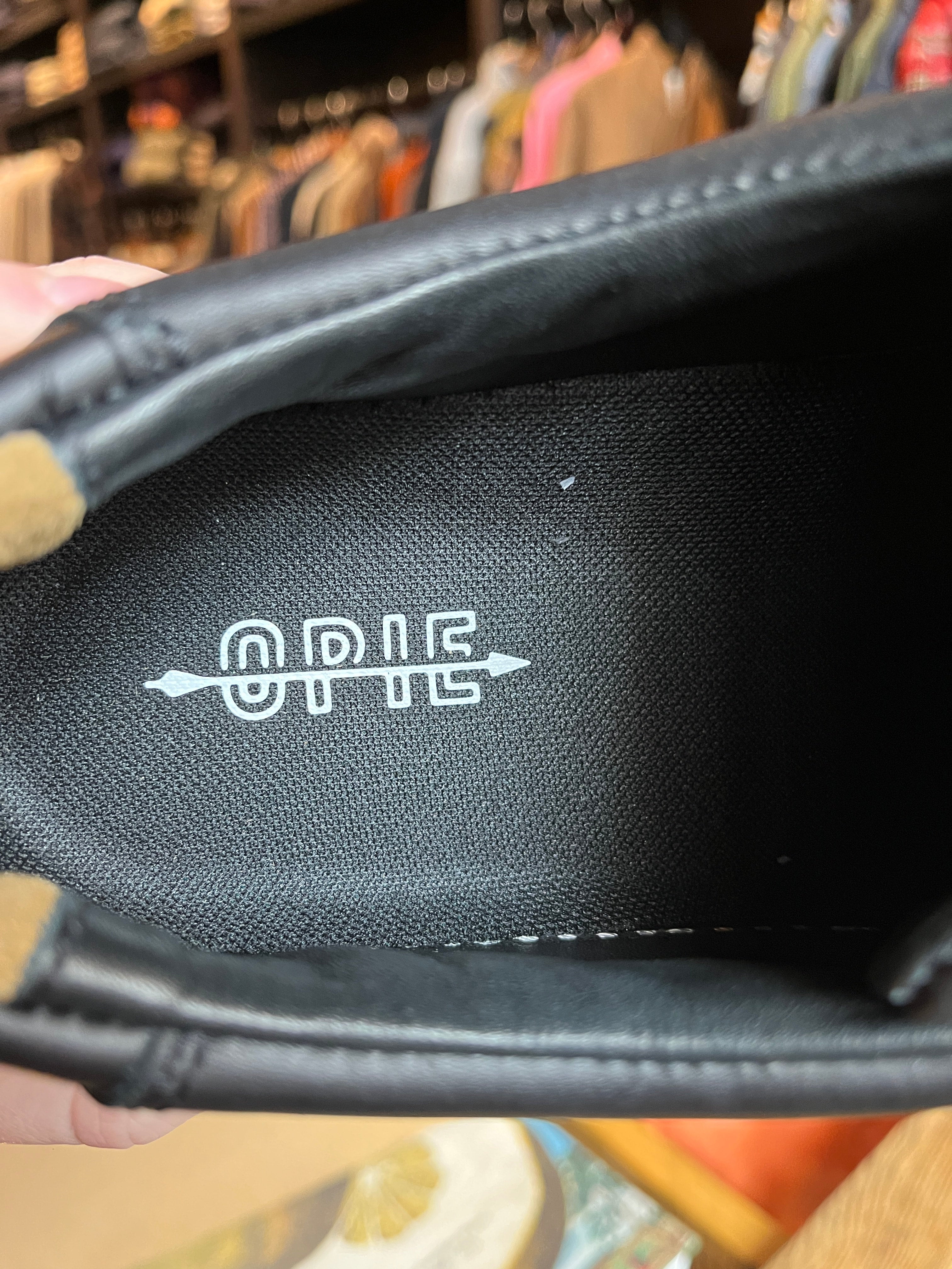 James Court Lo Top Sneaker