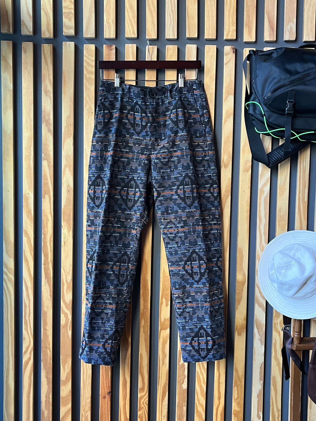 Trygve Wide Cut Cropped Trouser