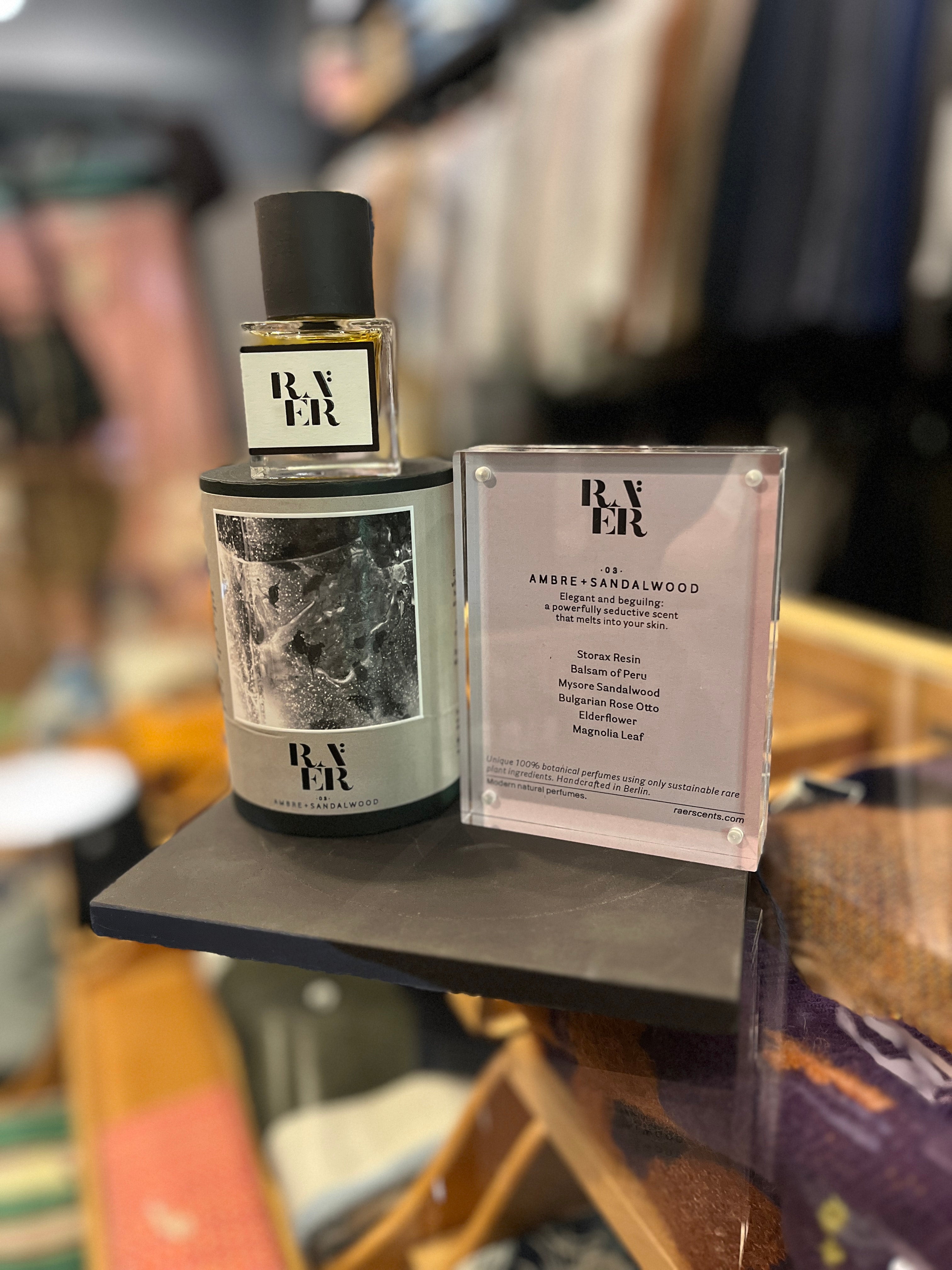 Raer 03: Ambre + Sandalwood